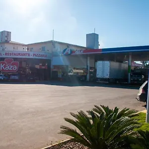  Hotel Kaza & Restaurante
